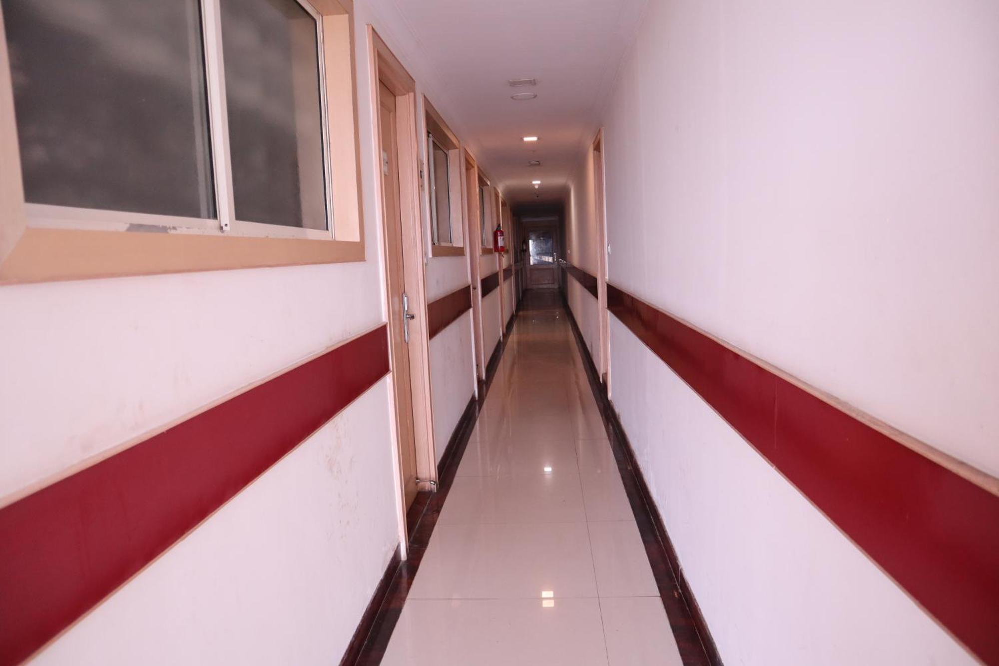 Sri Sai Ram Suites Bangalore Eksteriør billede