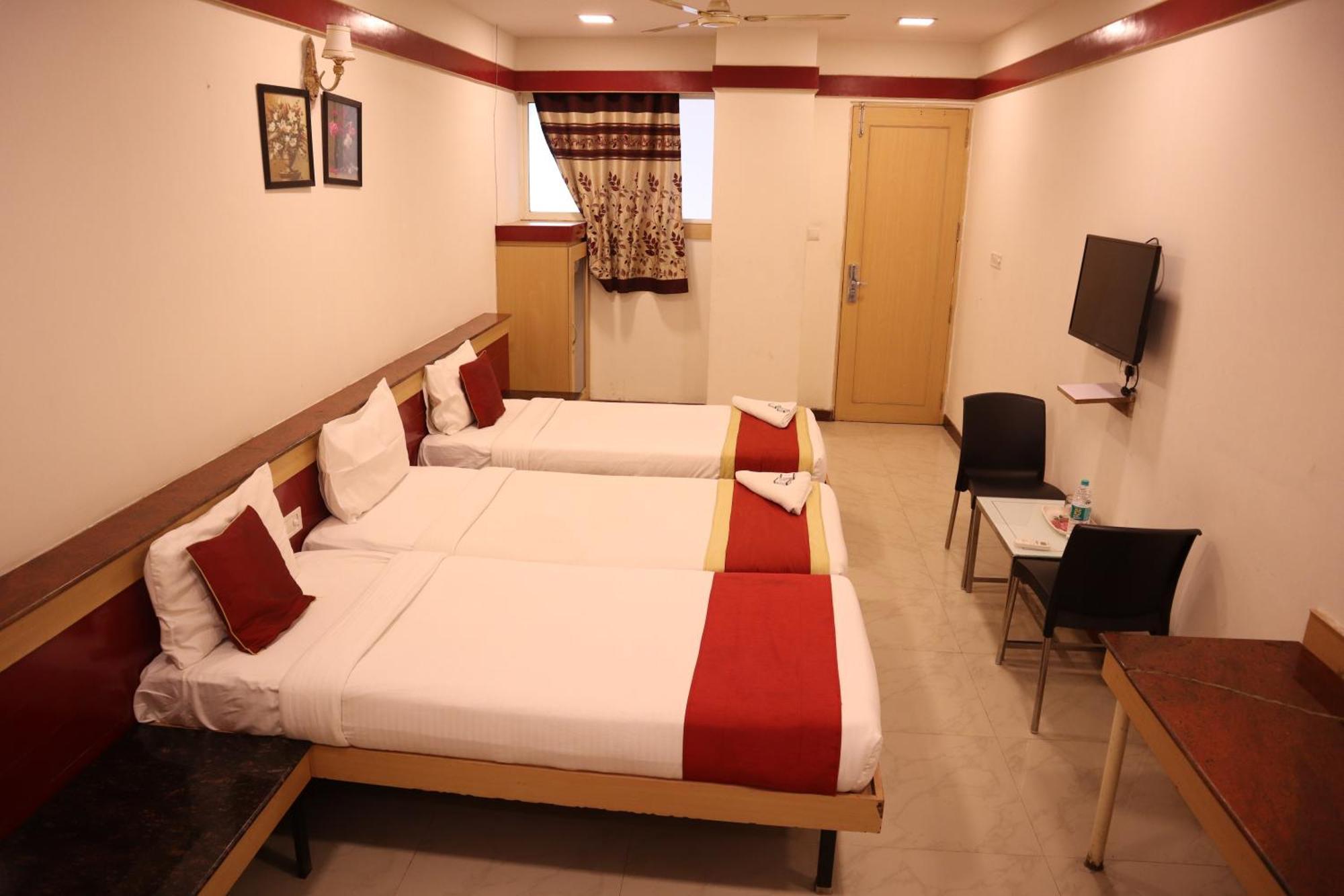 Sri Sai Ram Suites Bangalore Eksteriør billede