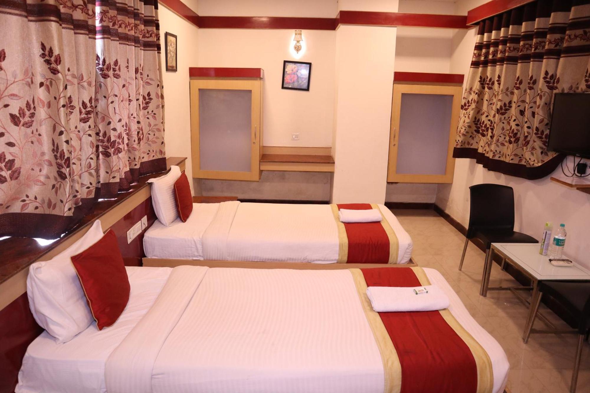 Sri Sai Ram Suites Bangalore Eksteriør billede