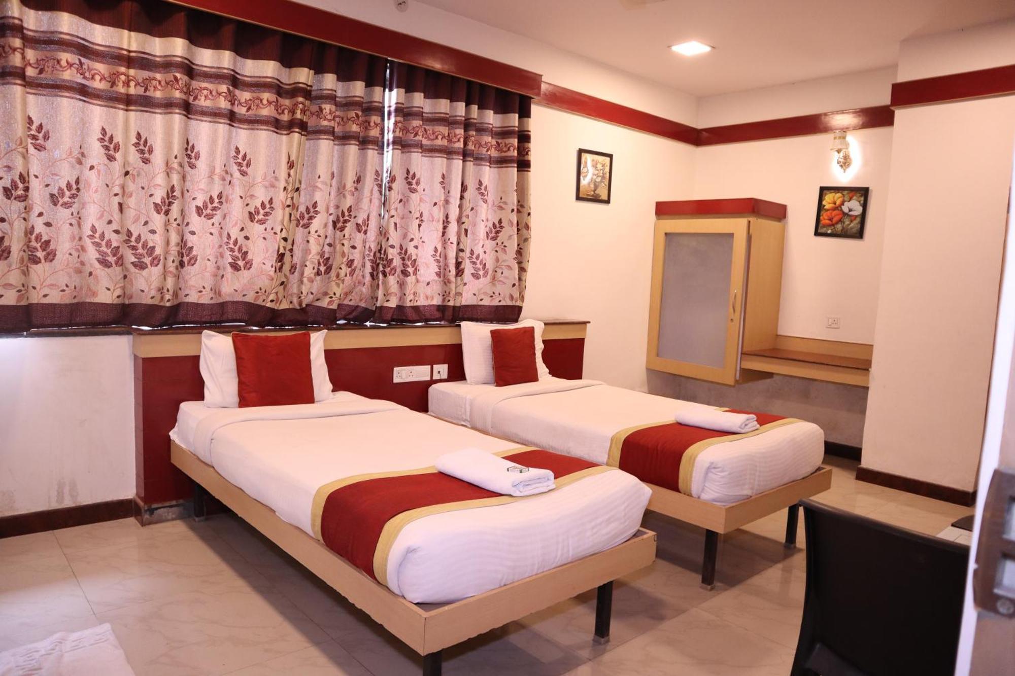 Sri Sai Ram Suites Bangalore Eksteriør billede